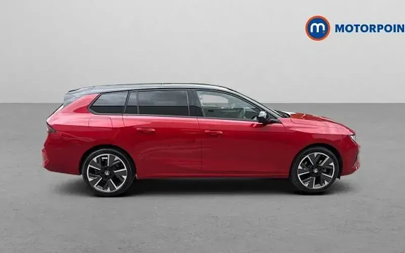 Used Vauxhall Astra Ultimate 114 kW (156 HP) 2026 Estate