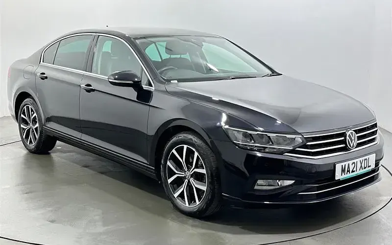 Usado VW Passat SEL 150 HP (110 kW) 2021 Sedan