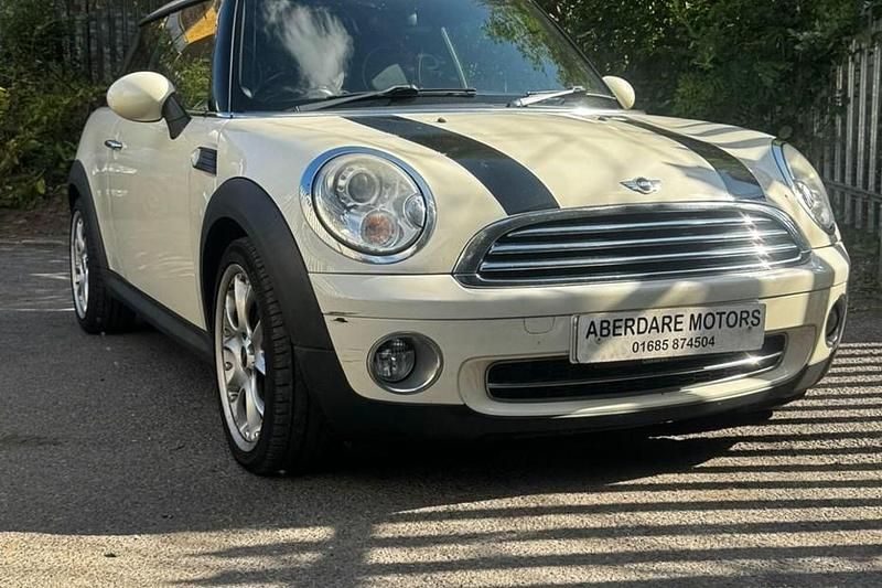 White Used 2009 Mini Cooper Hatch Hatchback | £3,495 - Image 1/1