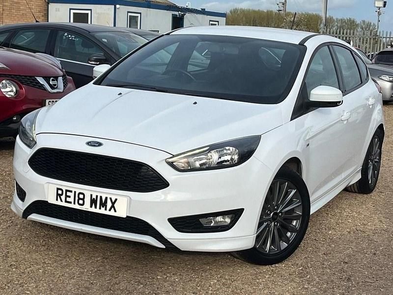 Usado Ford Focus ST-Line X 140 HP (102 kW) 2018 Branco Citadino