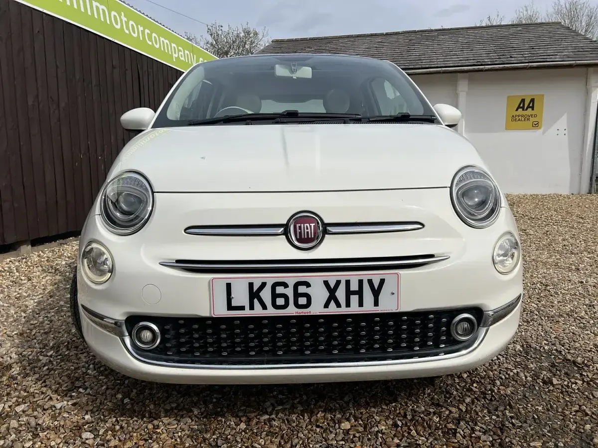 Używany Fiat 500 Lounge 69 KM (50 kW) 2016 Biały Hatchback