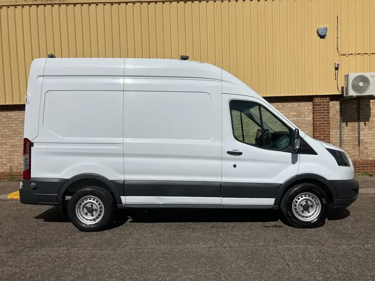 Used Ford Transit 130 HP (95 kW) 2018 White Van