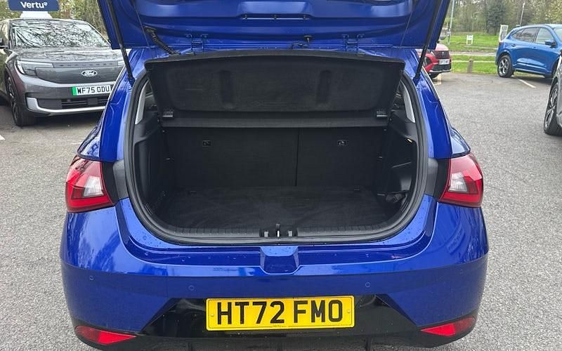 Used Hyundai i20 Premium 101 HP (74 kW) 2023 Hatchback