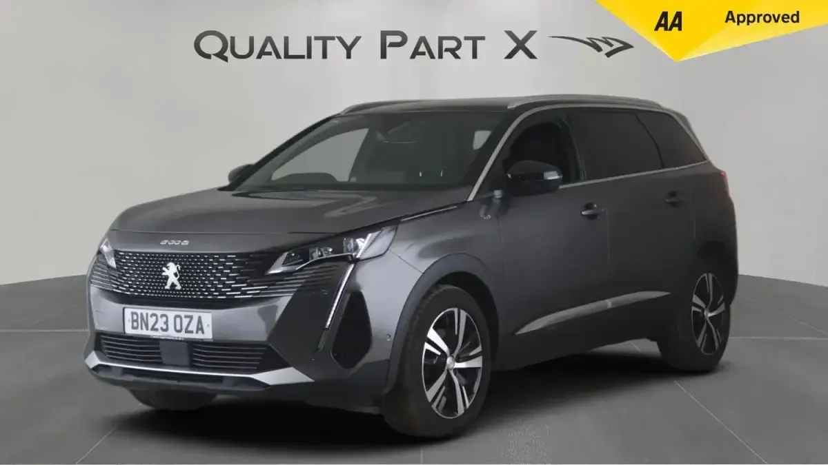 Używany Peugeot 5008 GTi 2023 Szary SUV