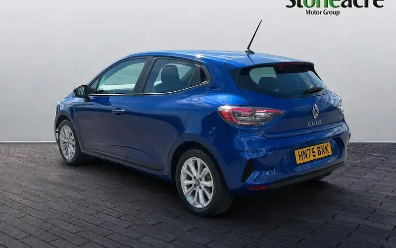 Used Renault Clio Evolution 143 HP (105 kW) 2025 Blue Hatchback