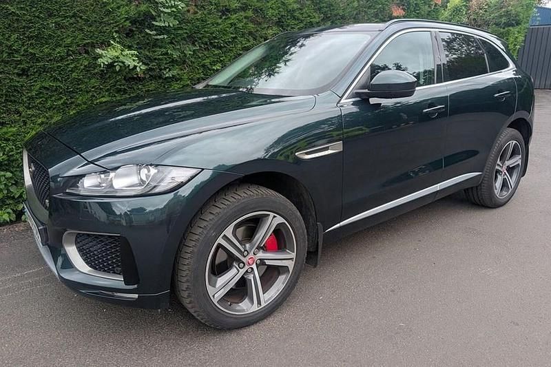 Used 2016 Jaguar F-Pace S SUV | £16,995 (Fair price) - Image 1/1