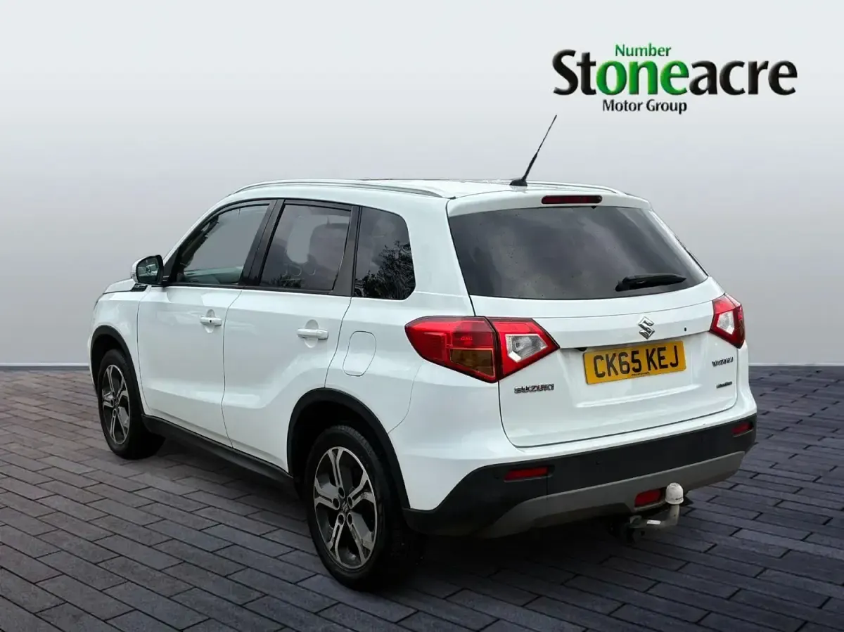 Second-hand Suzuki Vitara SZ5 120 CP (88 kW) 2015 Alb SUV