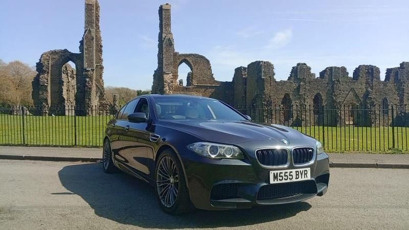 Used BMW M5 M Sport 2016 Grey Sedan