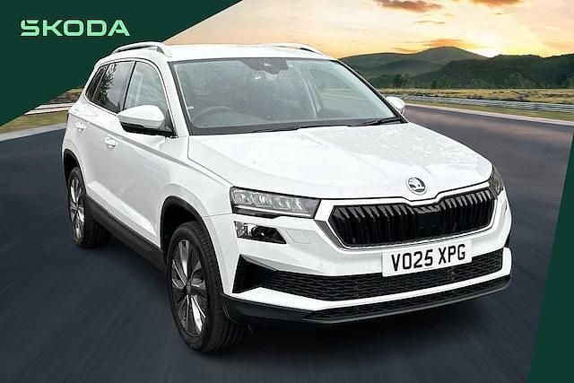 White Used 2025 Skoda Karoq SE L SUV | £28,225 (A bit pricey) - Image 1/4