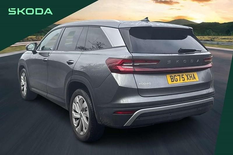 Usado Skoda Kodiaq SE L 150 HP (110 kW) 2025 Cinzento SUV