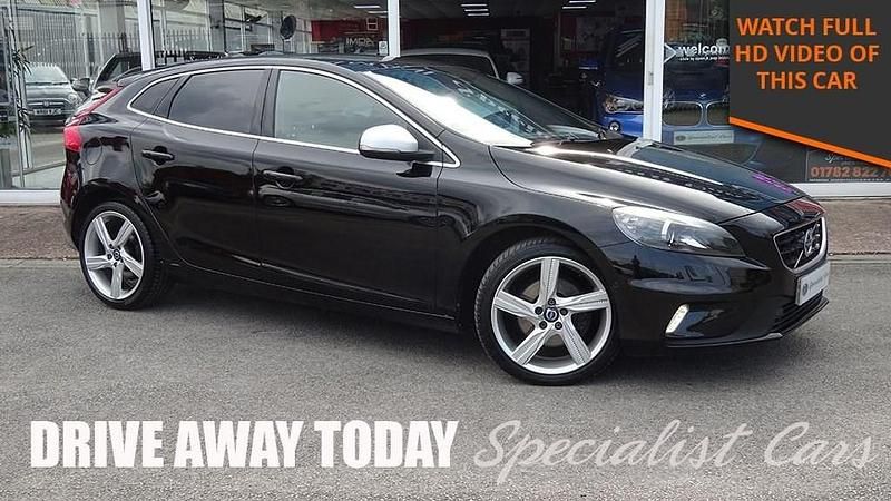 Black Used 2016 Volvo V40 R-Design Estate | £7,000 (Fair price) - Image 1/3