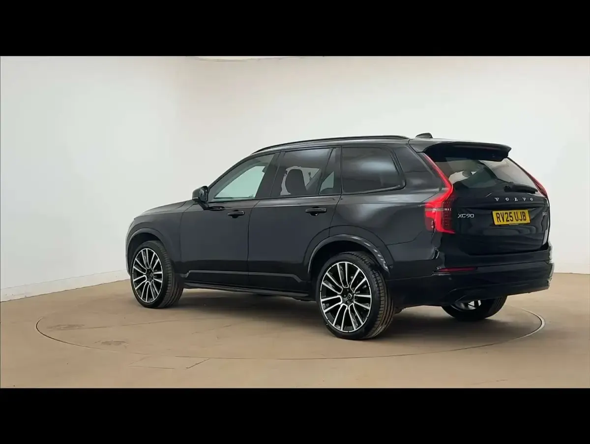 Usado Volvo XC90 Ultra 455 HP (334 kW) 2025 Preto SUV