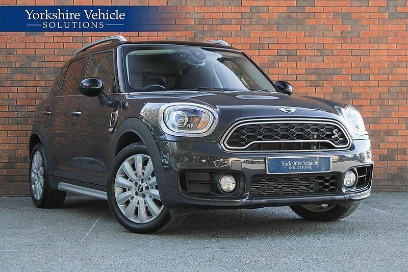 Grey Used 2017 Mini Cooper S Countryman Sport SUV | £16,489 (Fair price) - Image 1/4