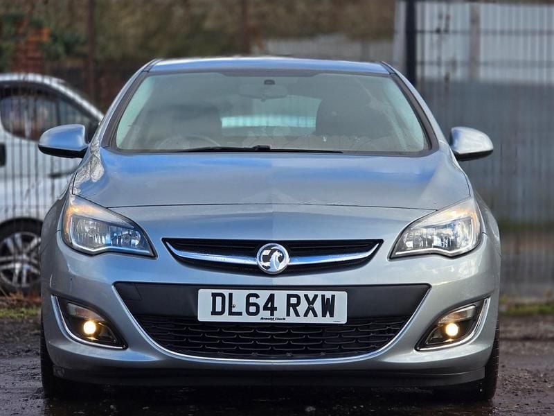Used Vauxhall Astra SRi 2014 Silver Hatchback