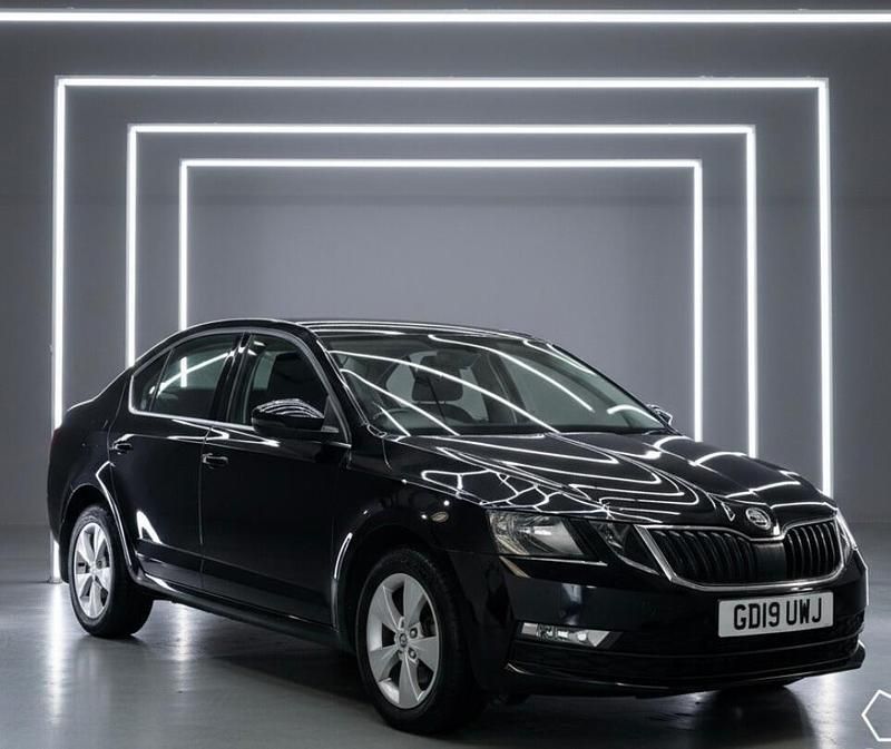 Used Skoda Octavia SE Technology 115 HP (84 kW) 2019 Black Hatchback