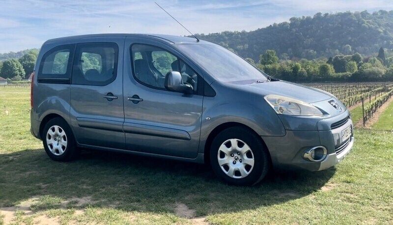 Grey Used 2009 Peugeot Partner Tepee S MPV | £2,988 (Good price) - Image 1/4