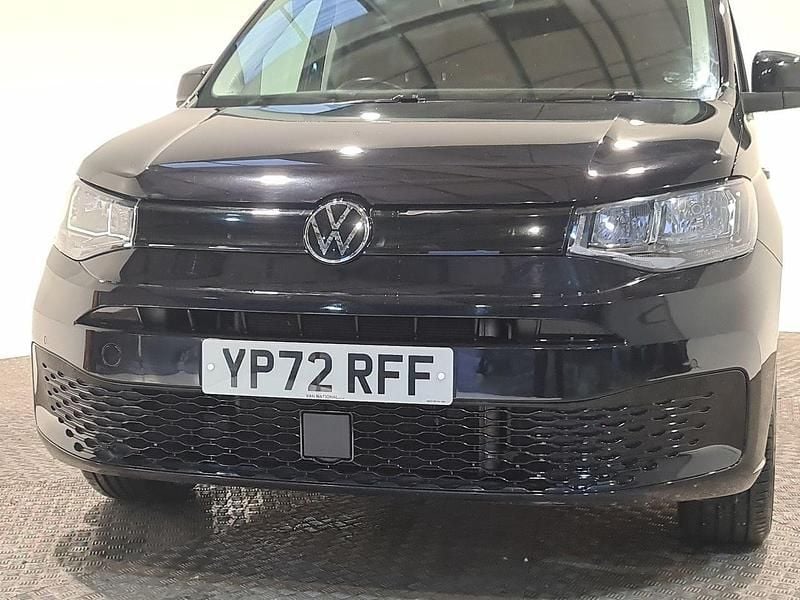 Used VW Caddy Maxi Pro 122 HP (89 kW) 2022 Black MPV