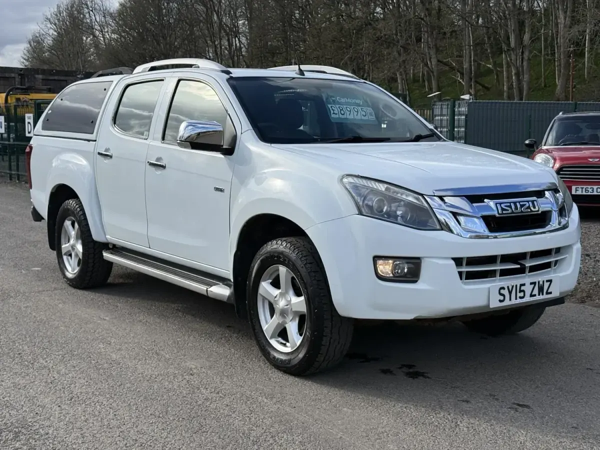Begagnad Isuzu D-Max 2015 Vit Pickup