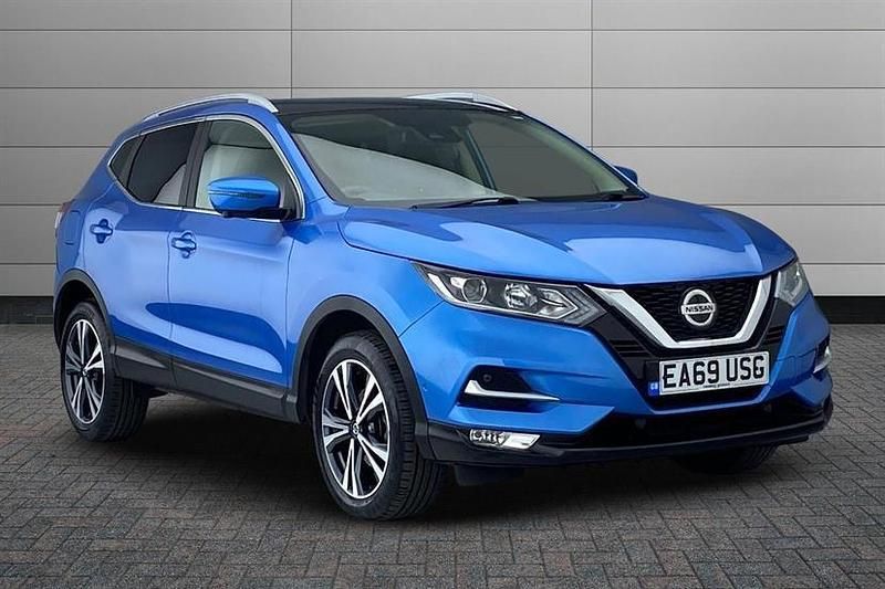 Blue Used 2020 Nissan Qashqai N-Connecta SUV | £14,490 (Good price) - Image 1/4