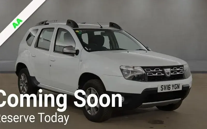 Used Dacia Duster Lauréate 110 HP (80 kW) 2016 White SUV