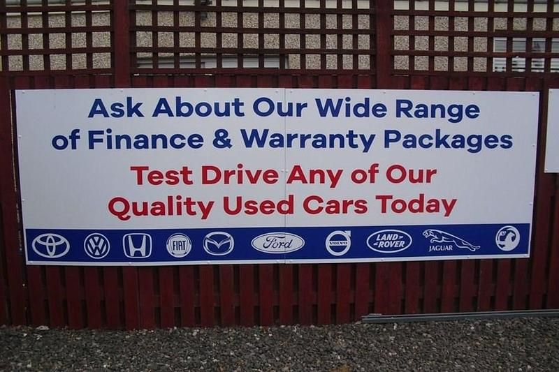 Used Vauxhall Insignia SRi 170 HP (125 kW) 2017 Blue Estate