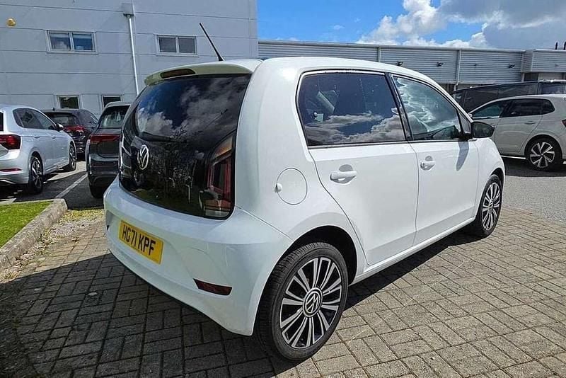Usado VW up! Black Edition 65 HP (47 kW) 2022 Branco Citadino