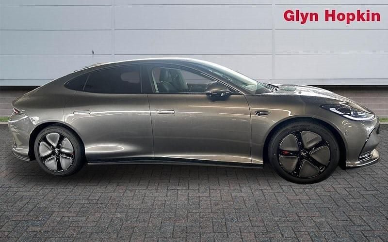 Used MG IM5 300 kW (408 HP) 2026 Hatchback