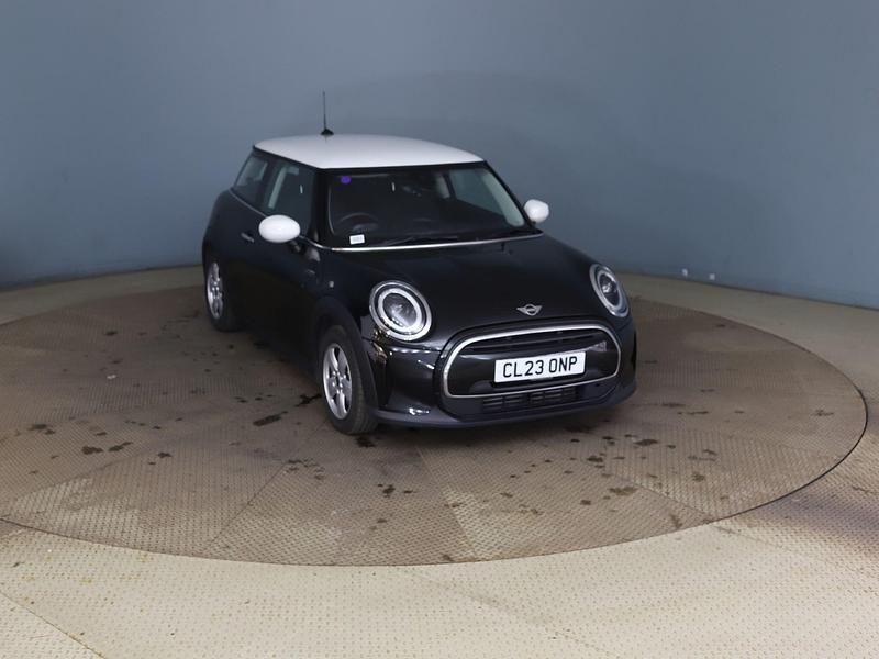 Used Mini Cooper Classic 134 HP (98 kW) 2023 Black Hatchback