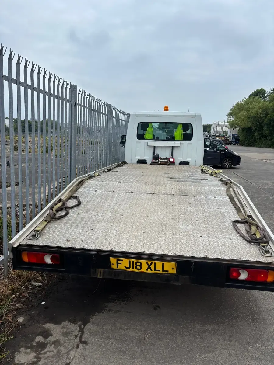 Used Vauxhall Movano 145 HP (106 kW) 2018 White MPV