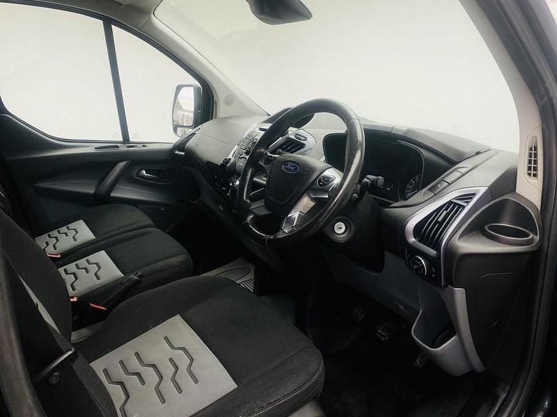Usado Ford Transit Custom Limited 130 CV (95 kW) 2016 Negro Van