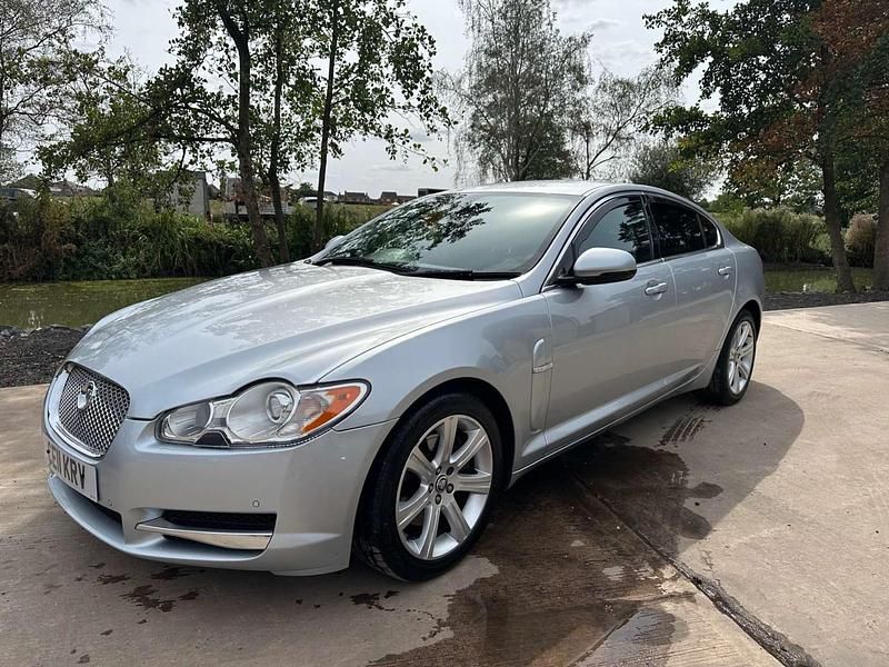 Silver Used 2011 Jaguar XF Luxury Sedan | £3,750 (Fair price) - Image 1/4