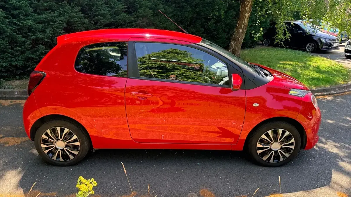 Used Citroën C1 Feel 68 HP (50 kW) 2017 Red Hatchback