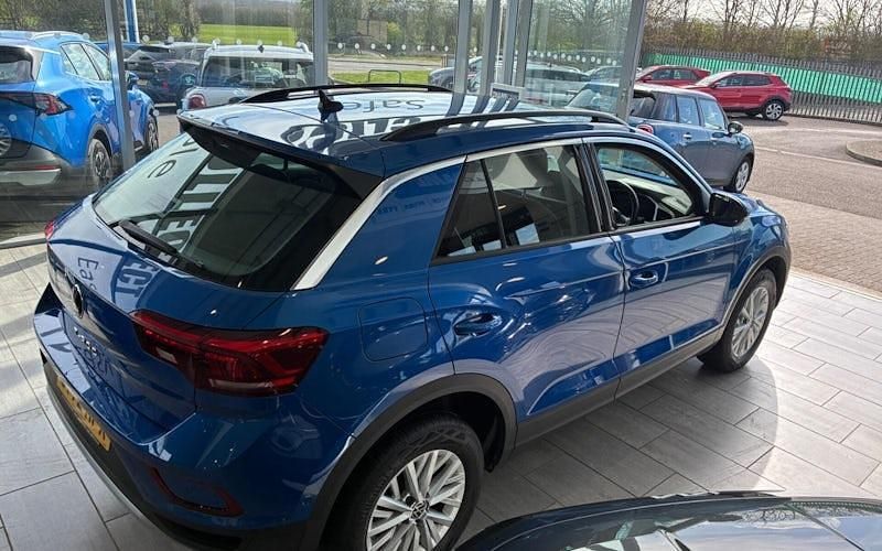 Used VW T-Roc Life 150 HP (110 kW) 2025 SUV