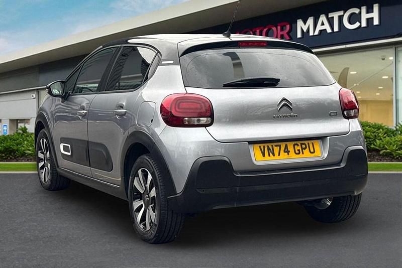Begagnad Citroën C3 PureTech 2024 Grå Halvkombi