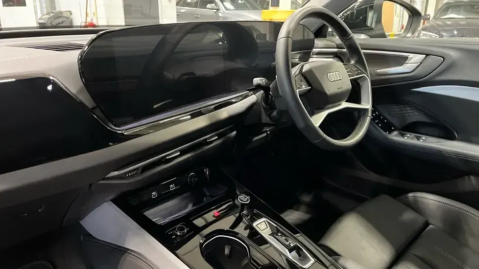 Used Audi A5 Sportback Sport 204 HP (150 kW) 2025 Black Hatchback
