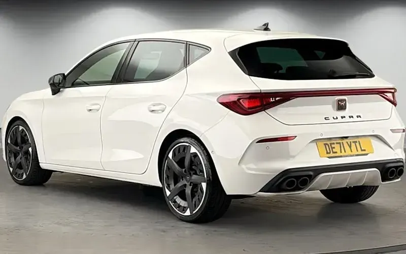 Used Cupra Leon VZ3 300 HP (220 kW) 2023 Hatchback