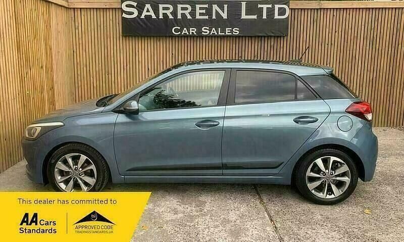 Used Hyundai i20 Premium SE 100 HP (73 kW) 2016 Blue Hatchback