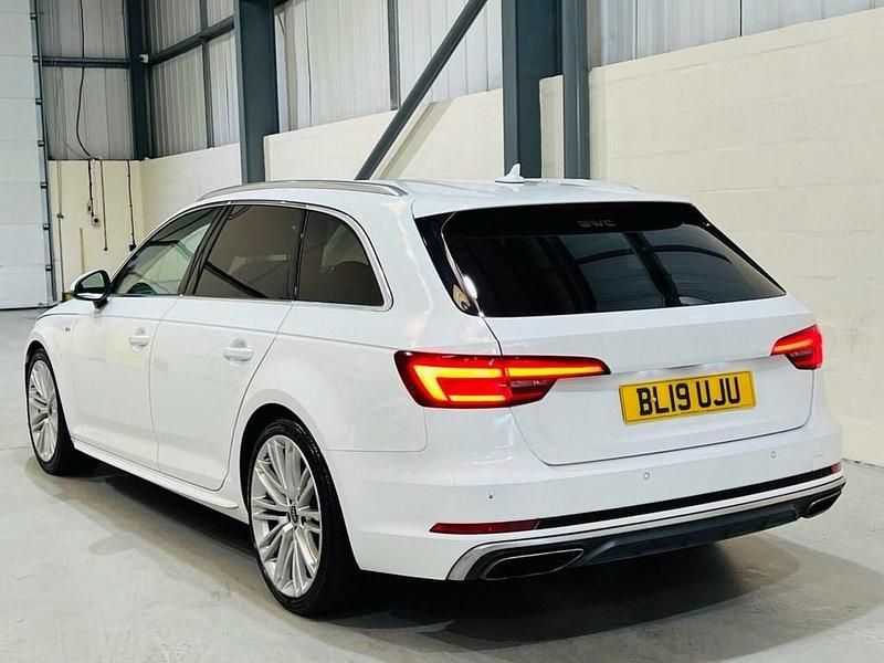 Used Audi A4 S-Line 150 HP (110 kW) 2019 White Estate