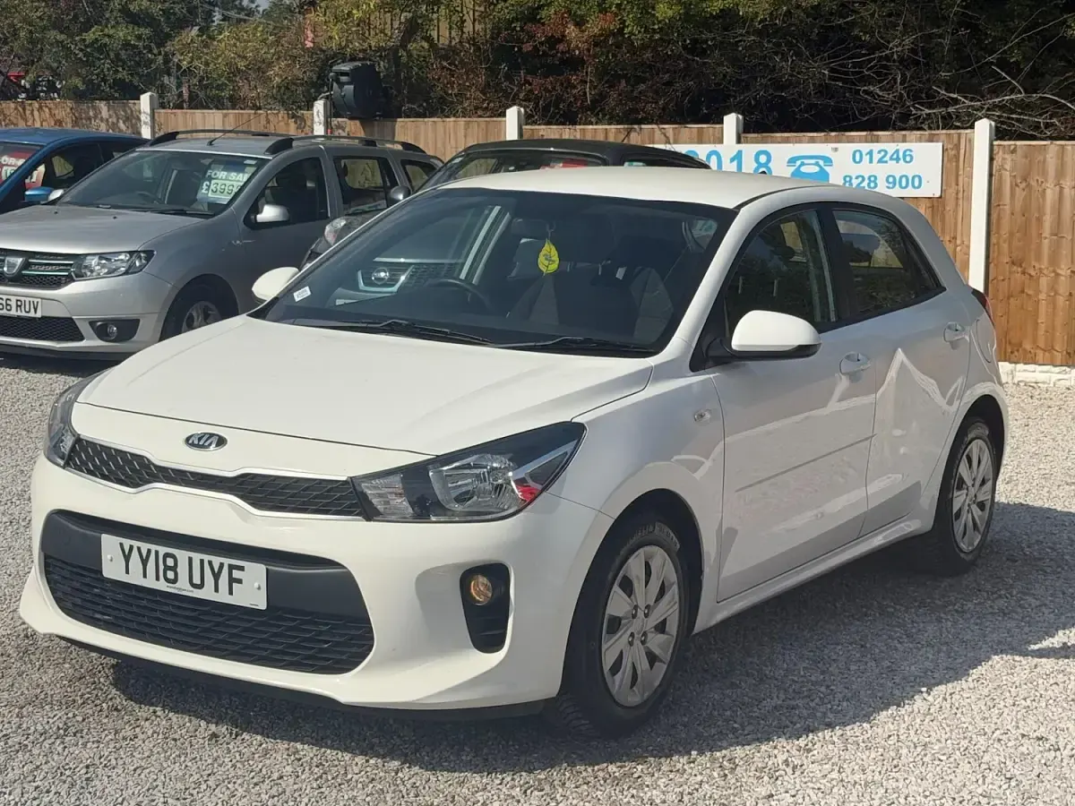 Used Kia Rio 83 HP (61 kW) 2018 White Hatchback