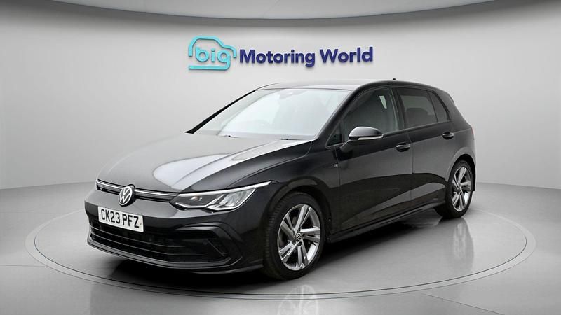 Used VW Golf VIII R-line 148 HP (108 kW) 2023