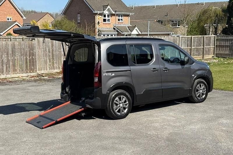 Used Peugeot Rifter Allure 2023 Grey MPV