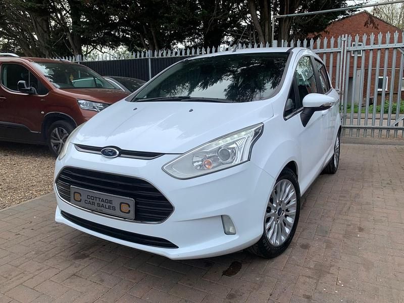 Used Ford B-MAX Titanium 105 HP (77 kW) 2013 White MPV
