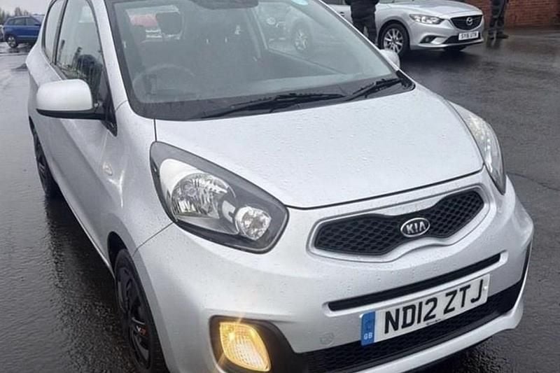 Used Kia Picanto 68 HP (50 kW) 2012 Silver Hatchback