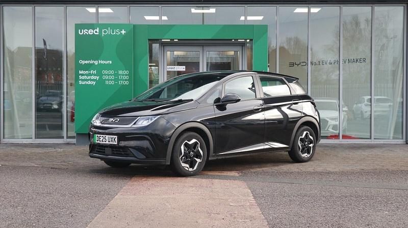 New BYD Dolphin Active 69 kW (95 HP) 2025 Black Hatchback