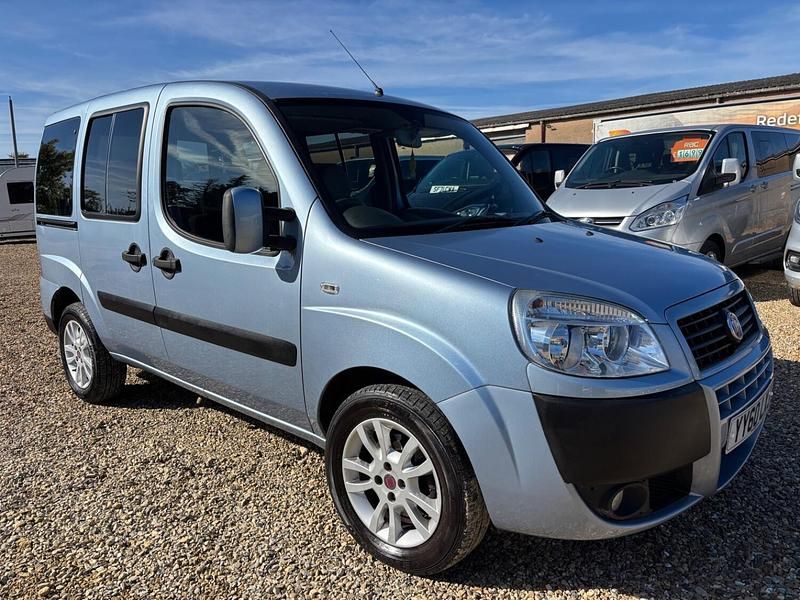 Blue Used 2011 Fiat Doblò Dynamic MPV | £4,995 (Fair price) - Image 1/4