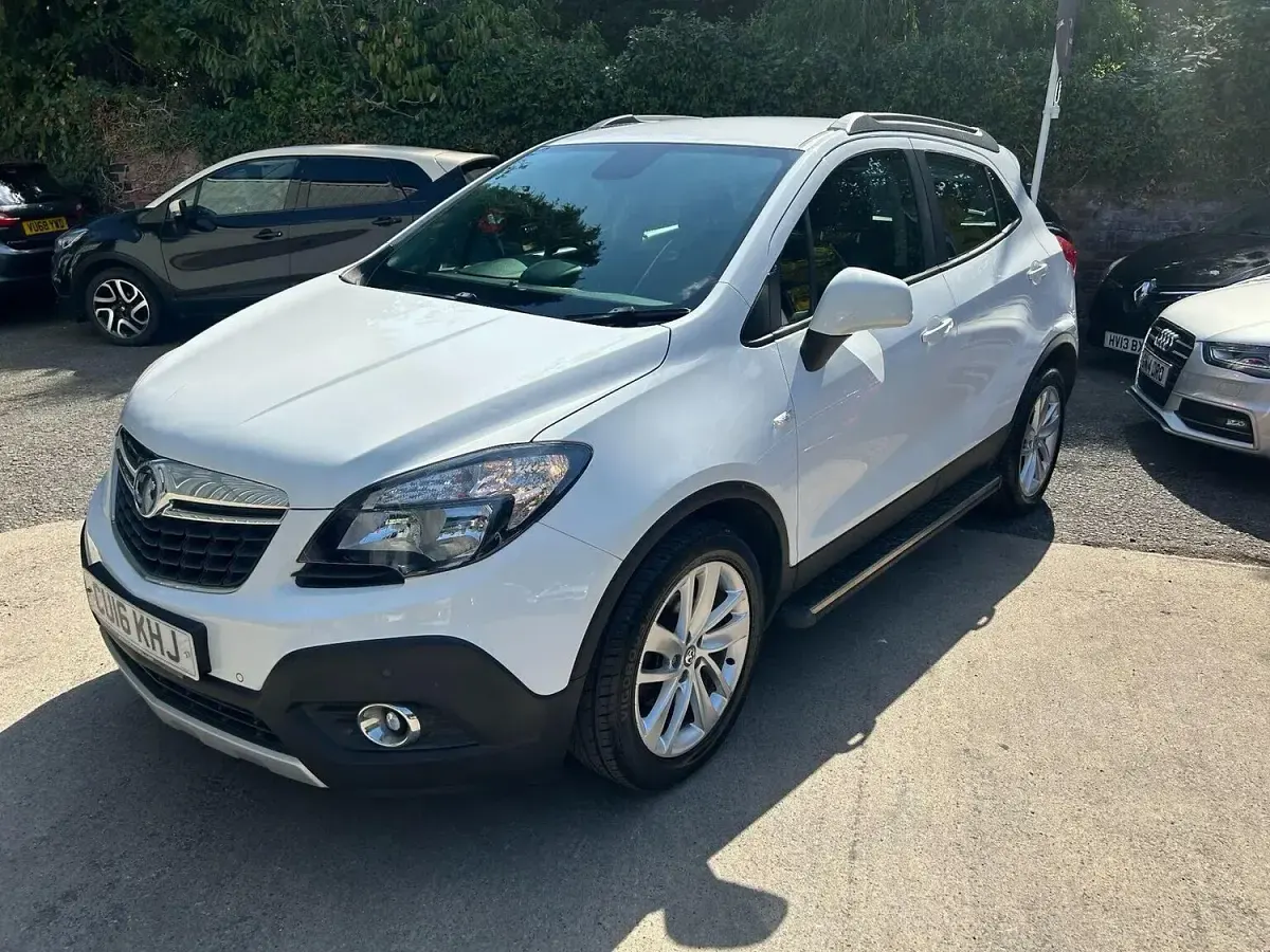 Used Vauxhall Mokka S 115 HP (84 kW) 2016 White SUV