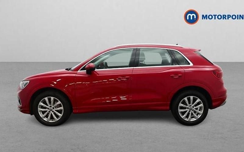 Used Audi Q3 Sport 190 HP (139 kW) 2019 Red SUV