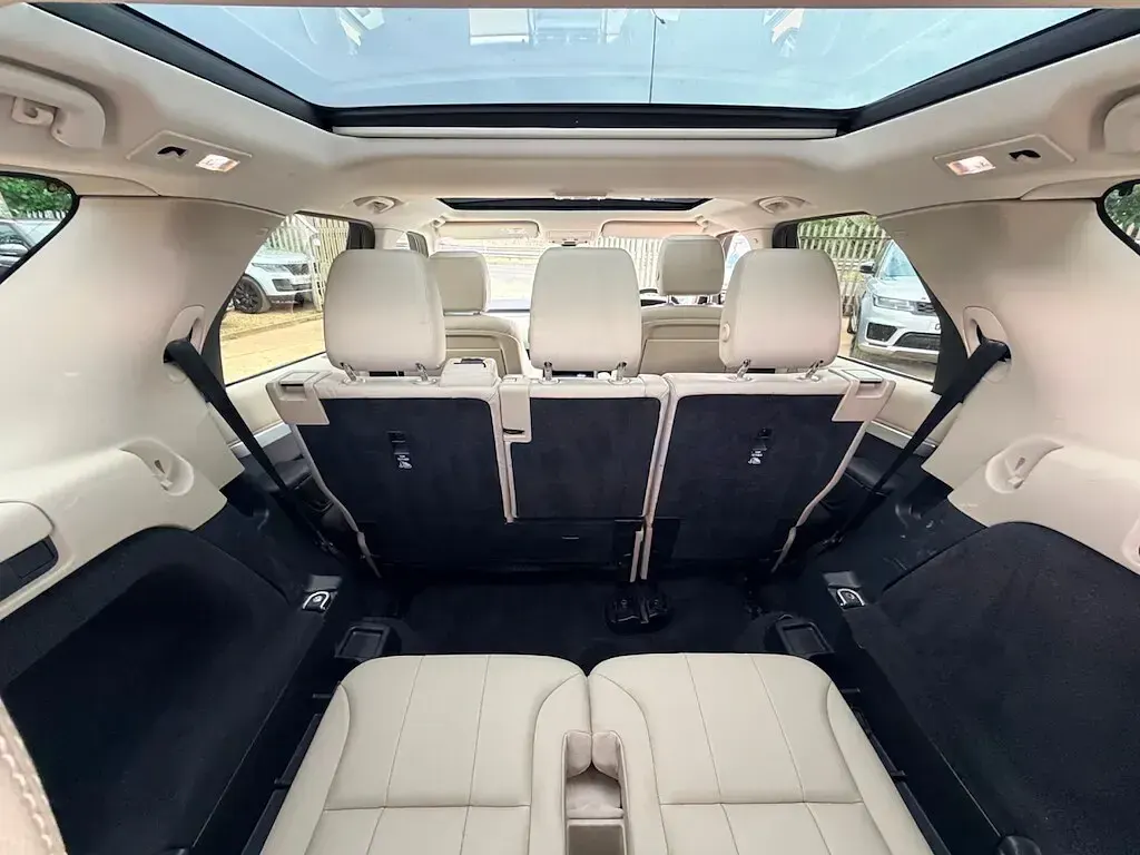 Used Land Rover Discovery 5 Landmark 306 HP (225 kW) 2019 Blue SUV