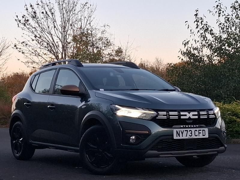 Green Used 2024 Dacia Sandero Extreme Hatchback | £14,598 (Fair price) - Image 1/4