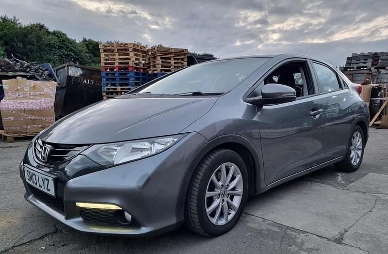 Grey Used 2013 Honda Civic ES Hatchback | £4,590 (Super price) - Image 1/4